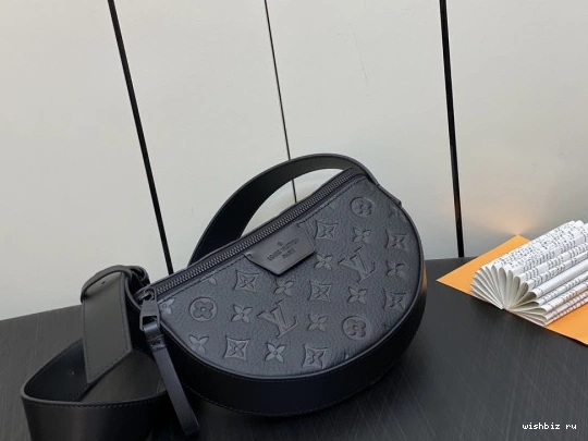 WIS VUITTON Moon LOUIS Crossbody 0315